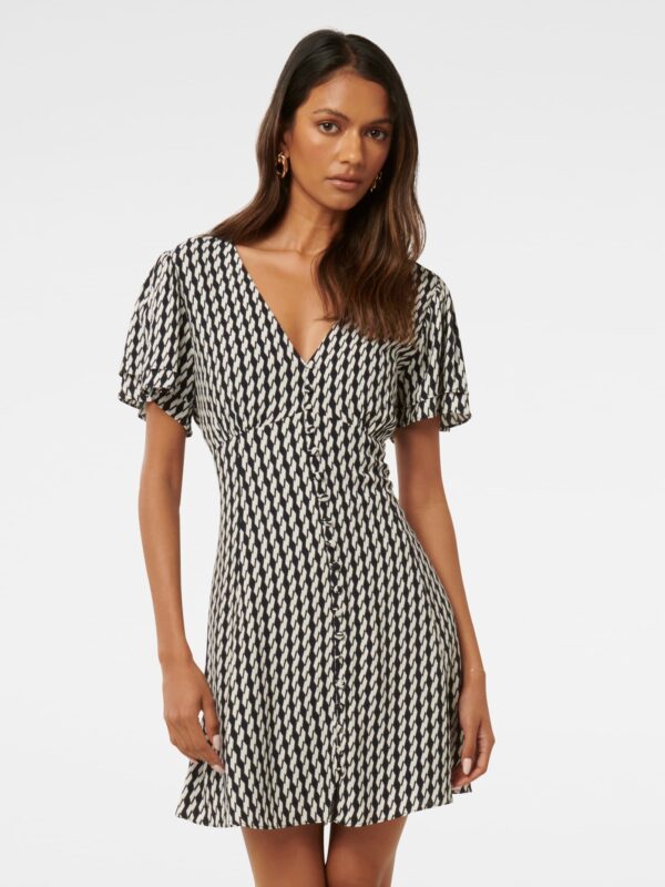 Pria Petite Button Through Min