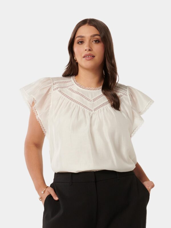 Shiloh Curve Trim Flutter Blou